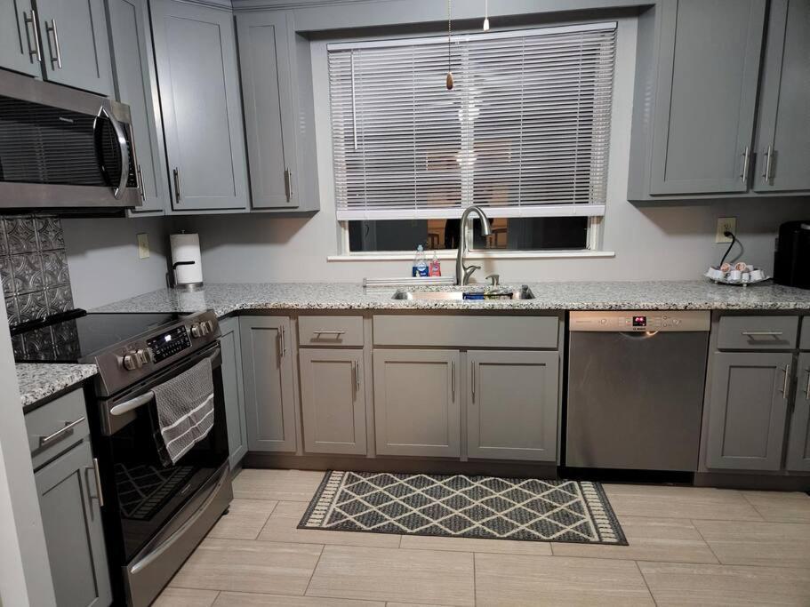 Spacious Family Farmhouse Pikeville エクステリア 写真