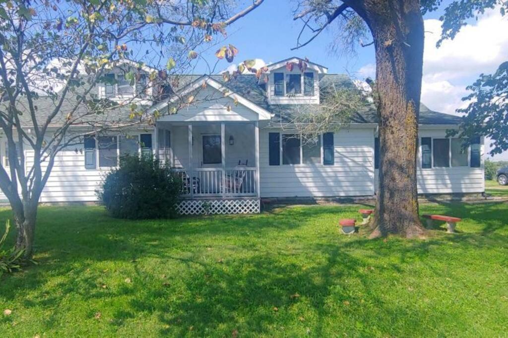 Spacious Family Farmhouse Pikeville エクステリア 写真