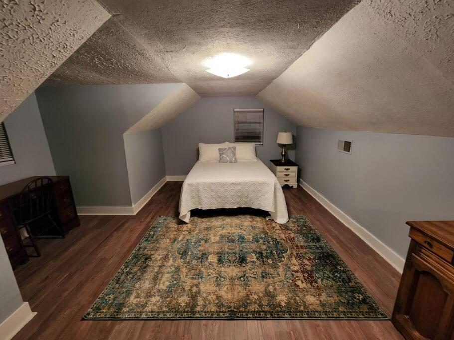 Spacious Family Farmhouse Pikeville エクステリア 写真